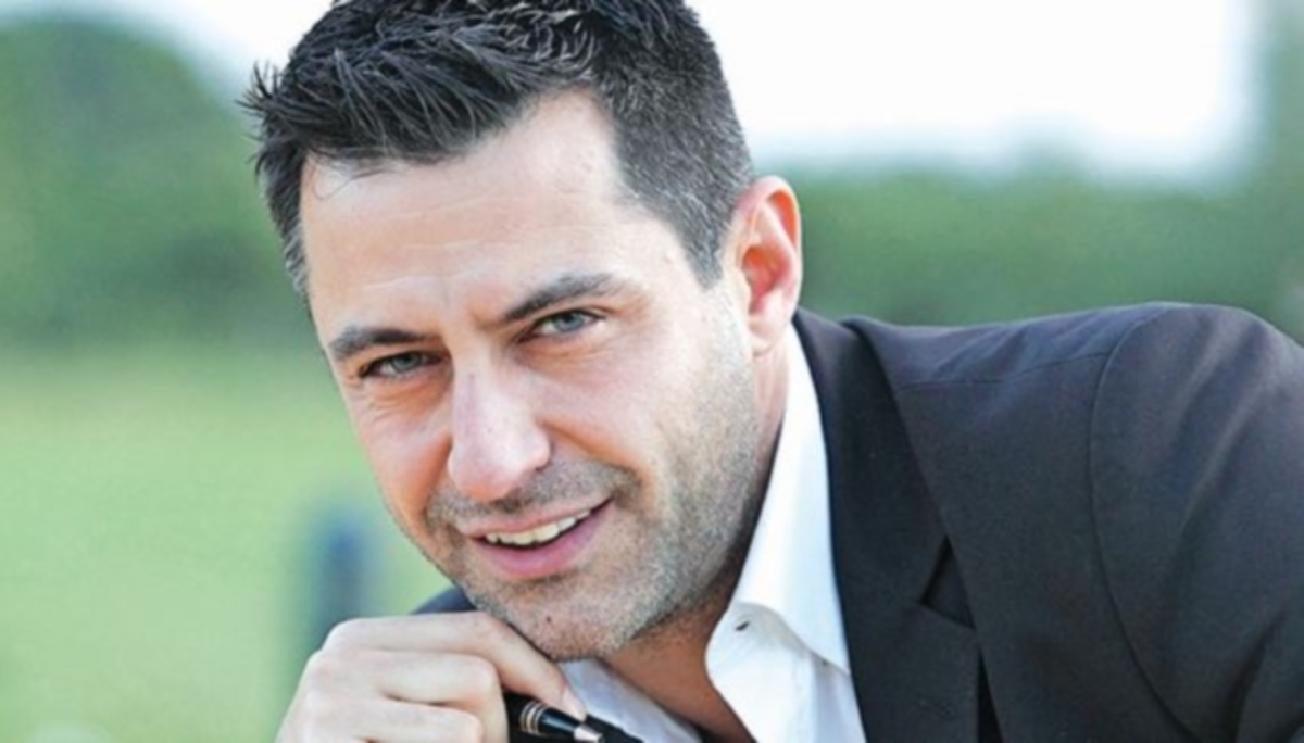 Η Έλσα Τόλη μιλά για τον Κωνσταντίνο Αγγελίδη και την επίσκεψη της στο νοσοκομείο