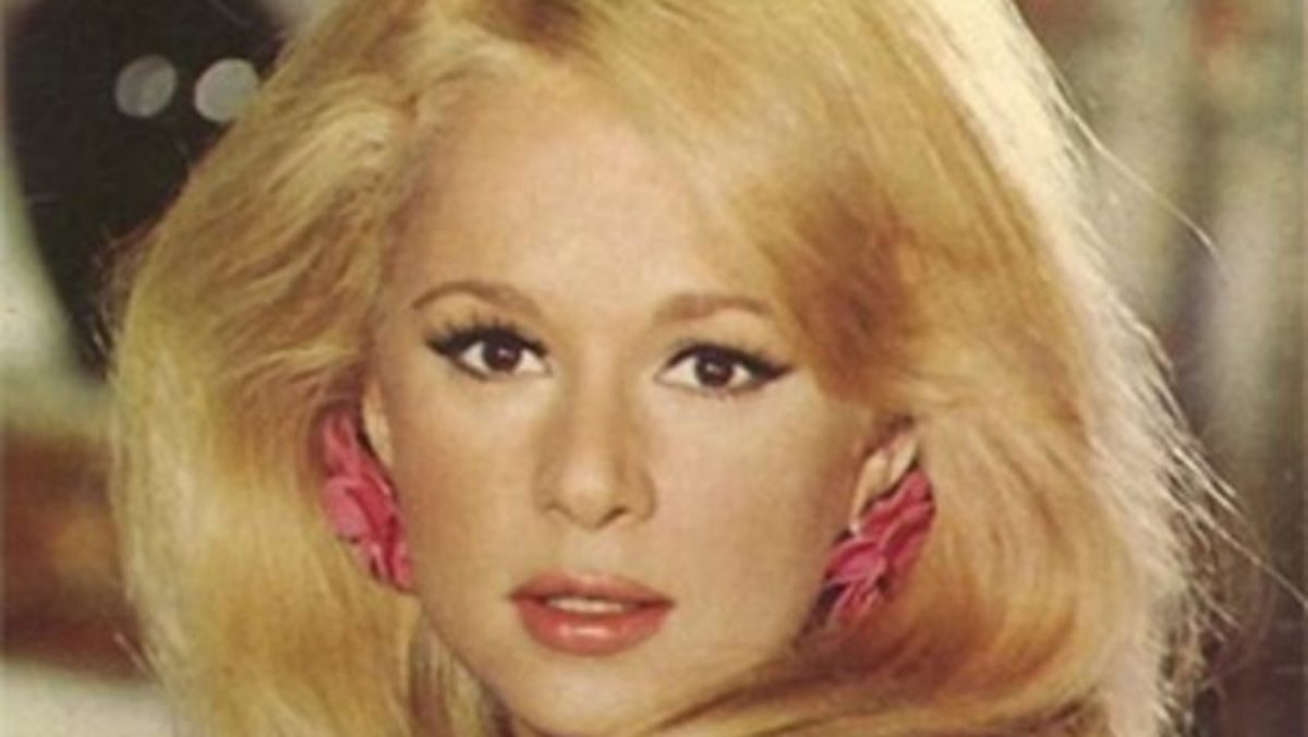 «Χτύπησε το τηλέφωνο και ακούω… “Εδώ Αλίκη Βουγιουκλάκη”! Έπαθα πλάκα»