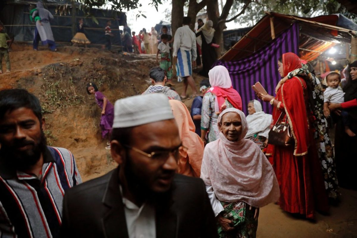 Μιανμάρ: Επιστρέφουν στις κατοικίες τους 100.000 Ροχίνγκια