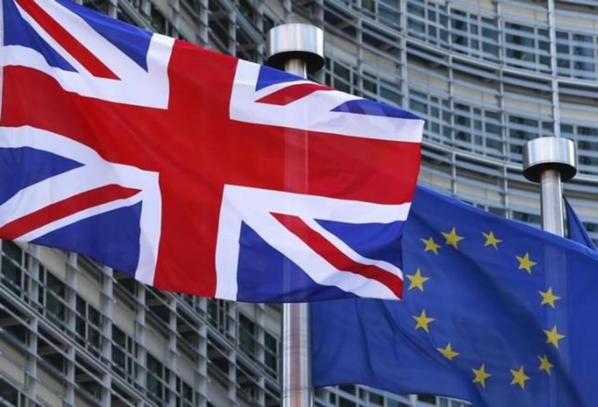 “Καμπανάκι” της Daily Telegraph: Η Βρετανία κινδυνεύει να απομονωθεί μετά το Brexit