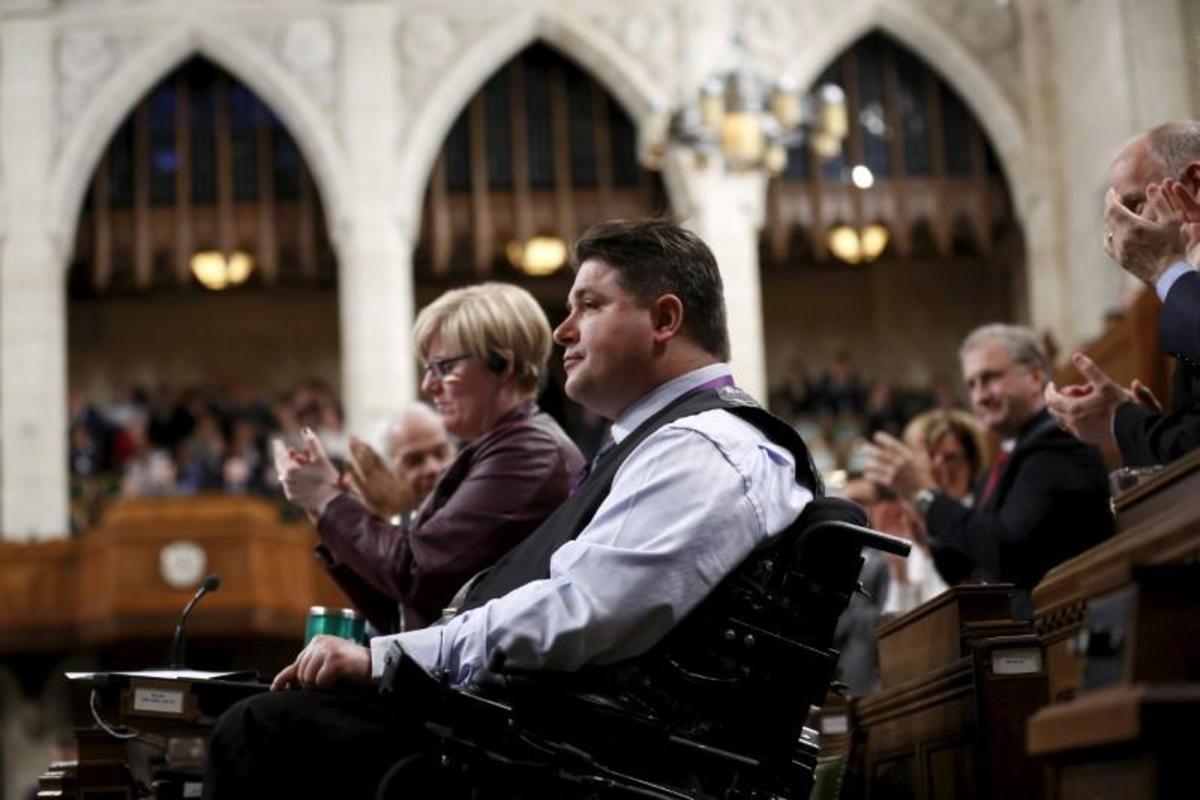 Παραιτήθηκε ο υπουργός Αθλητισμού του Καναδά μετά τις κατηγορίες για σεξουαλική παρενόχληση