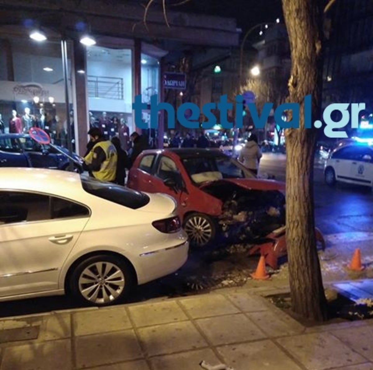 Θεσσαλονίκη: Βγήκαν χωρίς γρατζουνιά από αυτά τα αυτοκίνητα – Οι εικόνες του τροχαίου [pics]