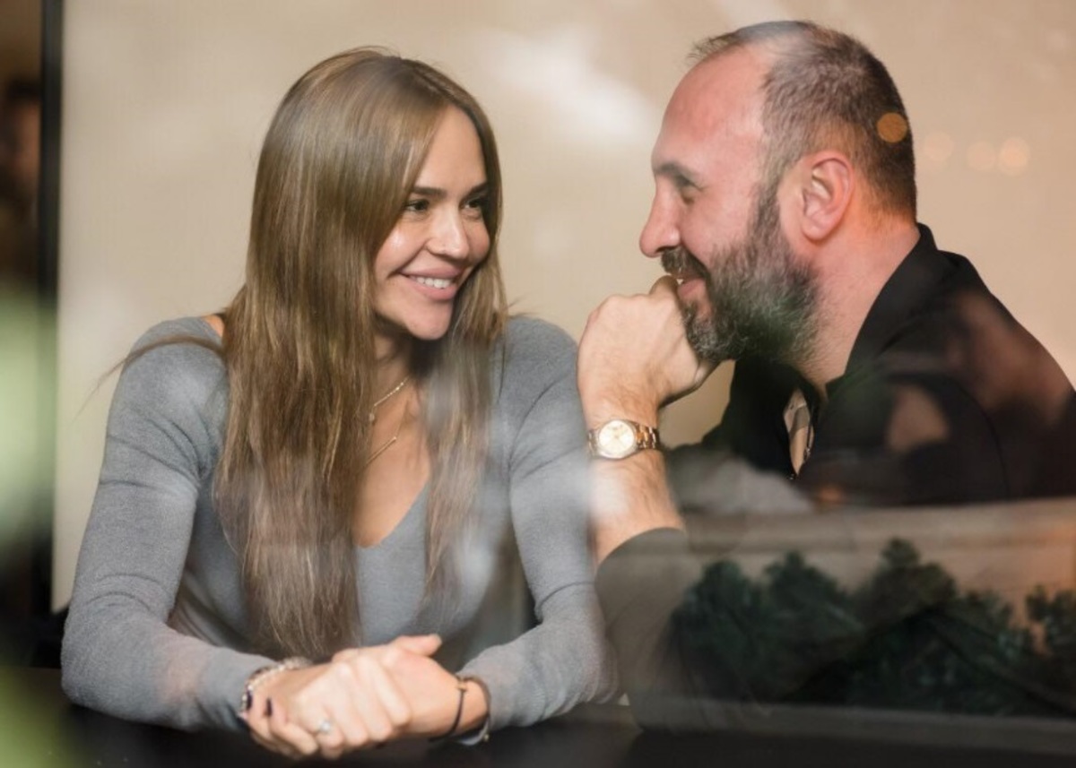 Νικολέττα Καρρά – Φώτος Πιττάτζης: Γιορτινή έξοδος για δύο! [pics]