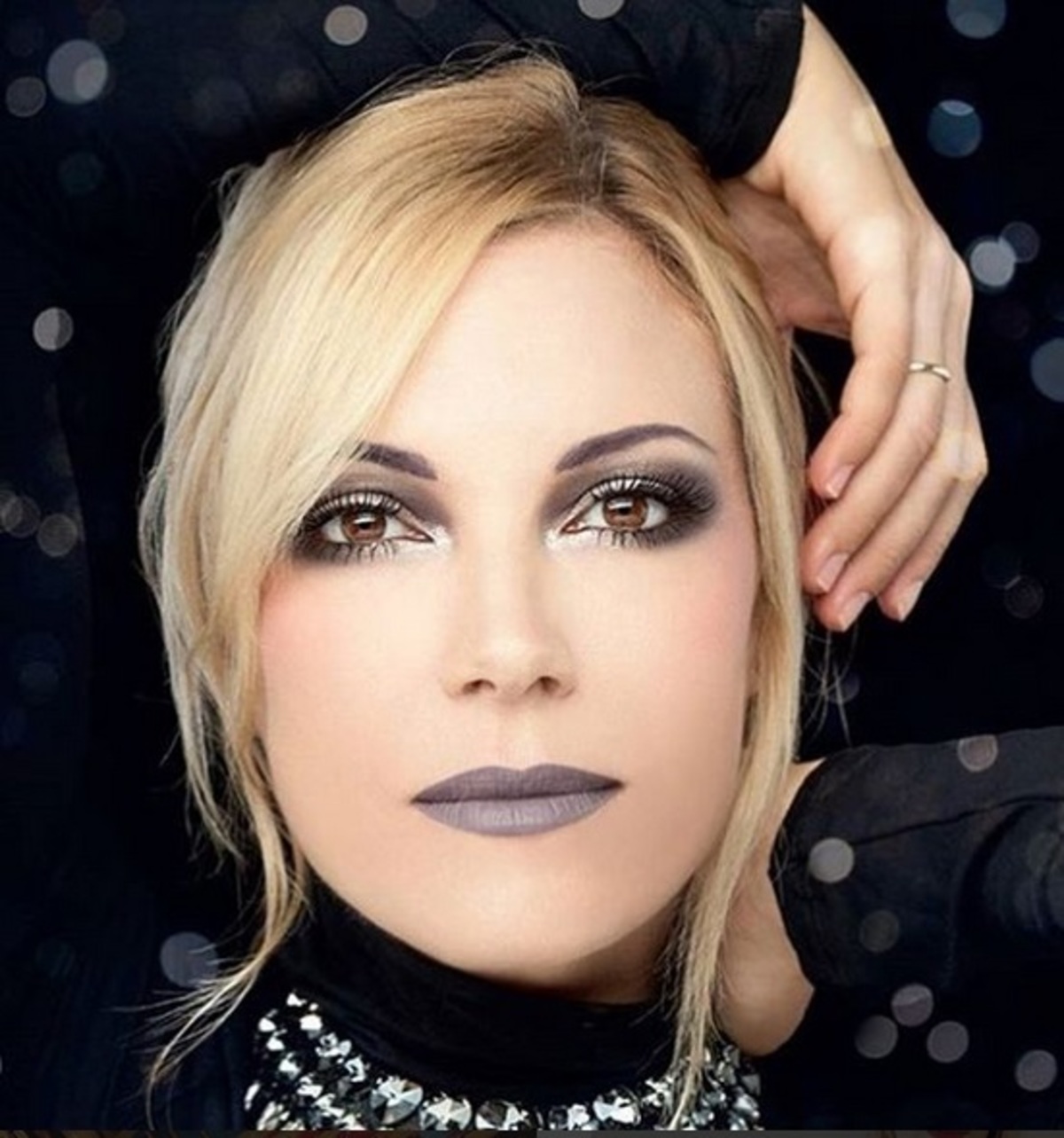 Βίκυ Καγιά: Ακόμη μια φωτογράφιση, λίγες μέρες πριν μπει στο μαιευτήριο για να γεννήσει!