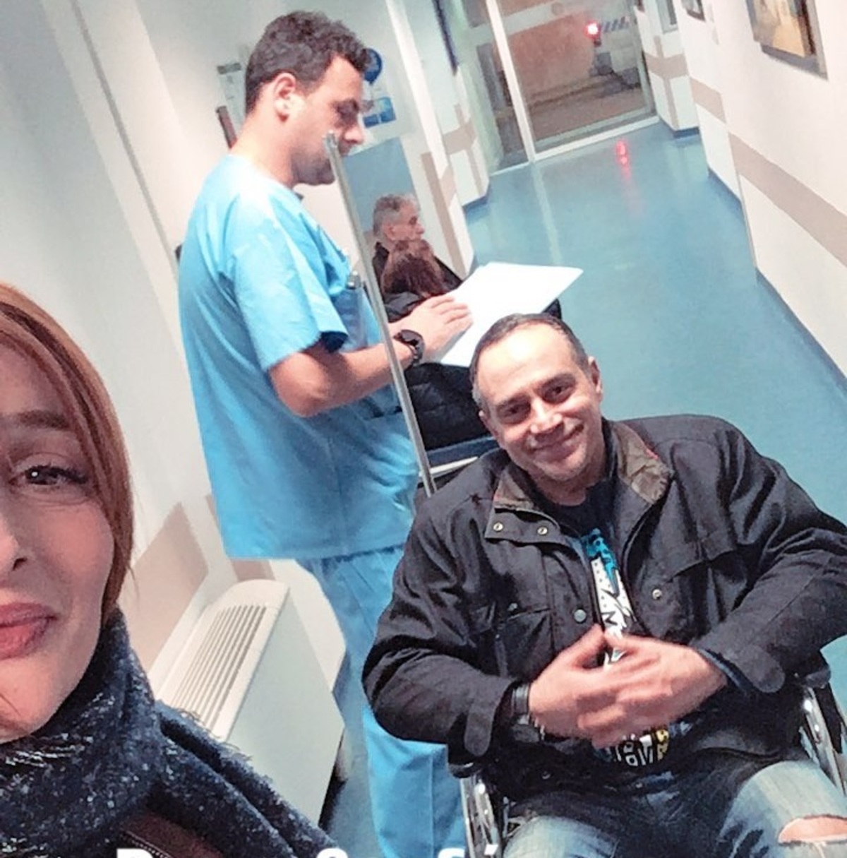 Η Μαρία Κωνσταντάκη συνόδευσε στο νοσοκομείο τον Κρατερό Κατσούλη ! [pics,vid]