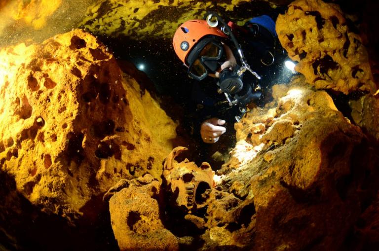 Υποβρύχια μαγεία – Βρέθηκε το μεγαλύτερο υποθαλάσσιο σύστημα σπηλαίων [pics]