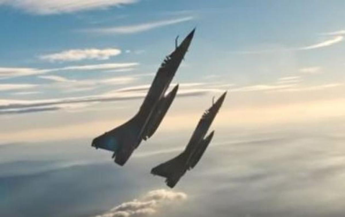 Mirage 2000 “χορεύουν” στα σύννεφα – Εντυπωσιακά πλάνα