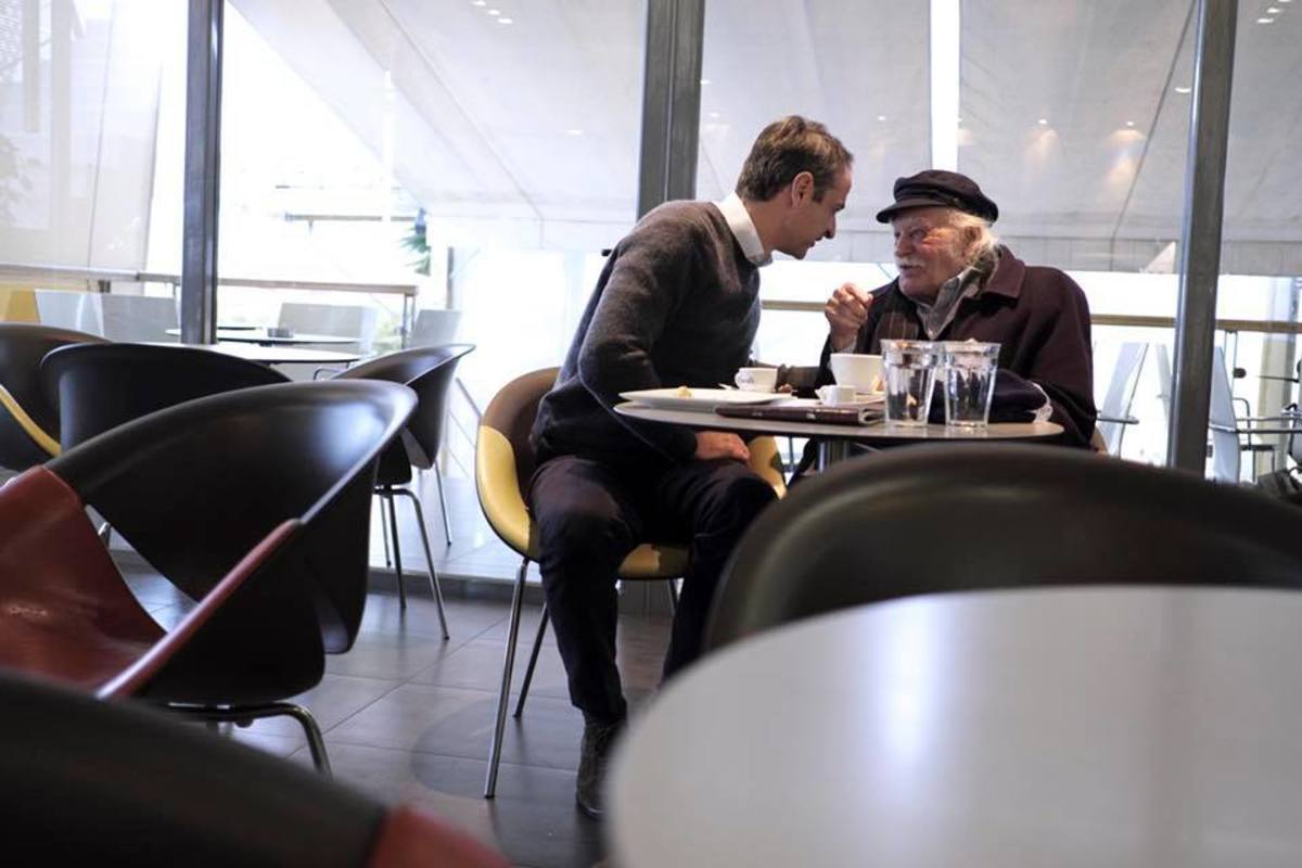 Λαμία: Η συνάντηση έκπληξη του Κυριάκου Μητσοτάκη σε καφετέρια της εθνικής οδού – Η περιπέτεια του προέδρου της ΝΔ [pics]