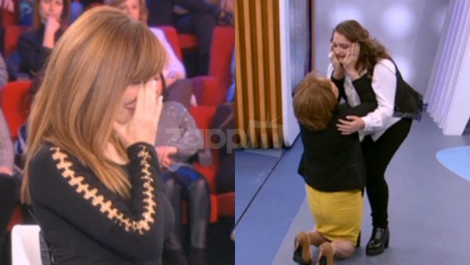 Πάμε Πακέτο: Κατέρρευσε στα χέρια της κόρης της! Ράγισαν καρδιές στο πλατό…