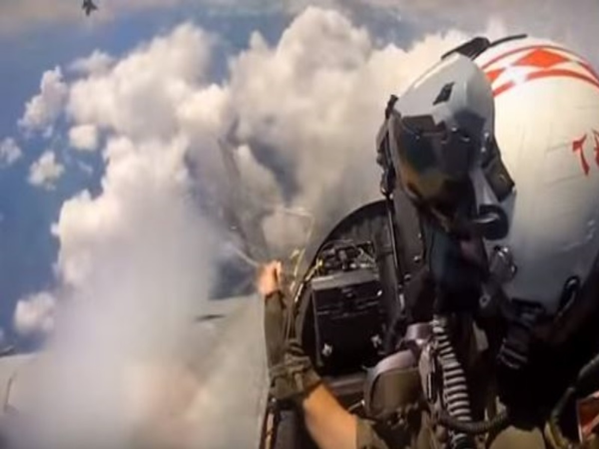 Ένα βίντεο αφιερωμένο στο μοναδικό επάγγελμα του πιλότου