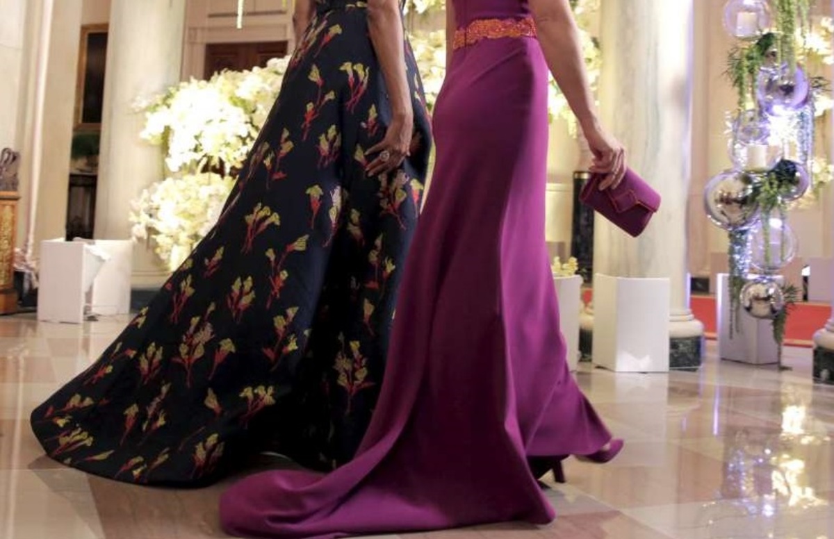 «Όταν αερίζω τα ρούχα μου, γεμίζει όλο το οικόπεδο με τουαλέτες»!