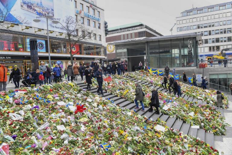 Επίθεση στη Στοκχόλμη: Ο τζιχαντιστής με το φορτηγάκι ήθελε να «συντρίψει τους άπιστους»