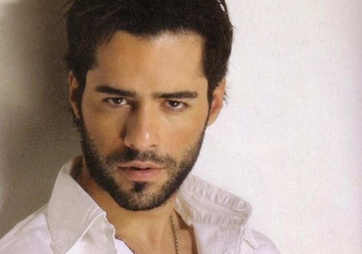 «Όταν είχα φλερτ με τον Γιώργο Χρήστου, με έβριζαν οι θαυμάστριές του»