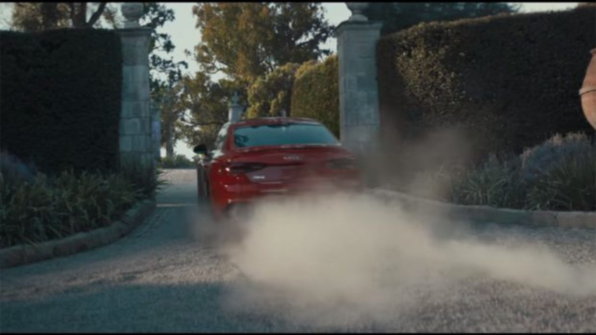 Το νέο Audi RS 5 Coupé ανασταίνει και νεκρούς [vid]