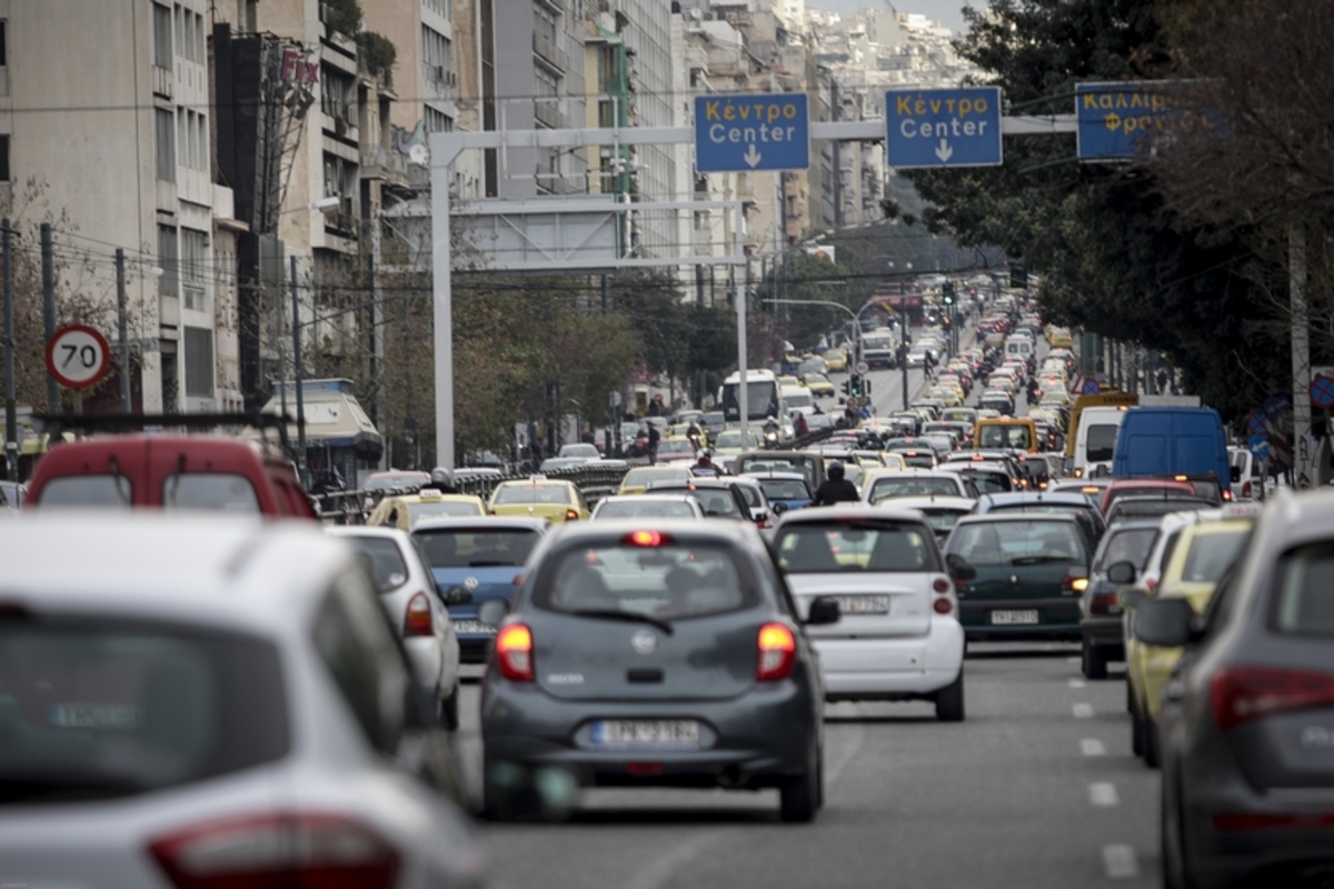 Τσουχτερά πρόστιμα για ανασφάλιστα οχήματα – Δείτε αν είστε στη λίστα