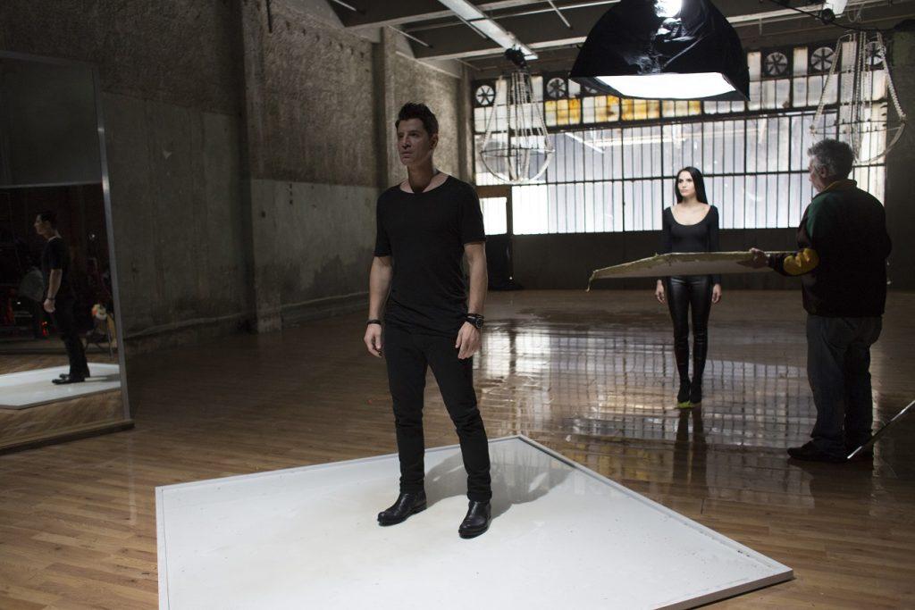 Σάκης Ρουβάς: Μόλις κυκλοφόρησε το νέο του video clip