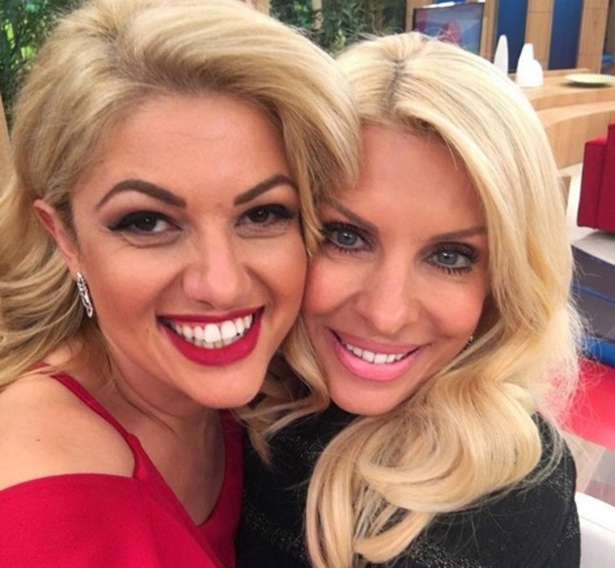 Η συνεργάτιδα της Ελένης Μενεγάκη έκλεισε τα 33 της χρόνια και έκανε πάρτι! [pics]