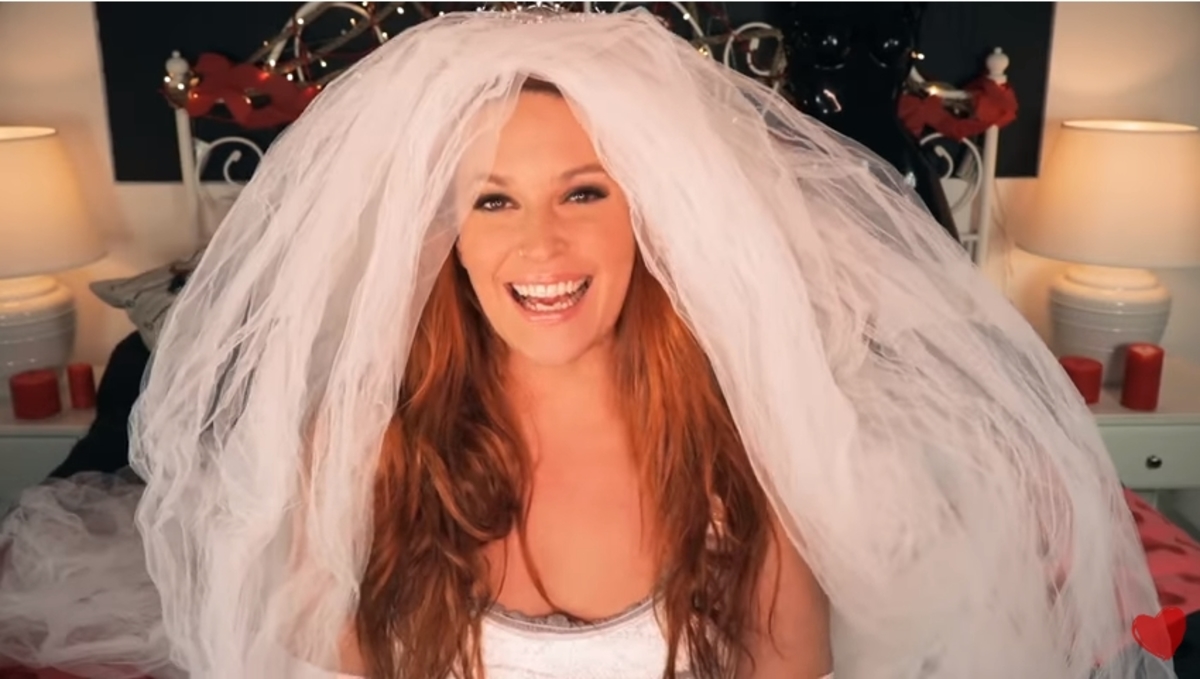 Σίσσυ Χρηστίδου: Αποκαλύπτει όλα τα λάθη που έχει κάνει την ημέρα του Αγίου Βαλεντίνου!