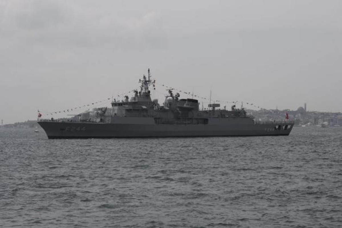 Τουρκική πρόκληση διαρκείας: Στις Οινούσσες η φρεγάτα Barbaros