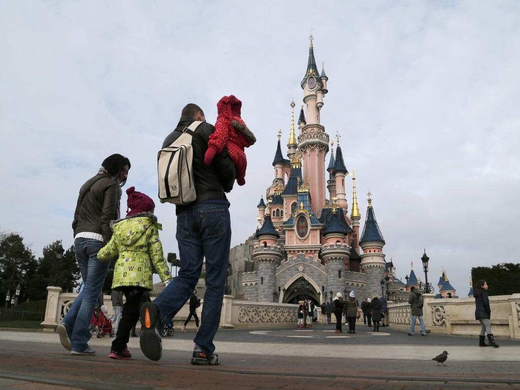 Η Walt Disney θα επενδύσει 2 δισεκ. ευρώ στη Disneyland Paris