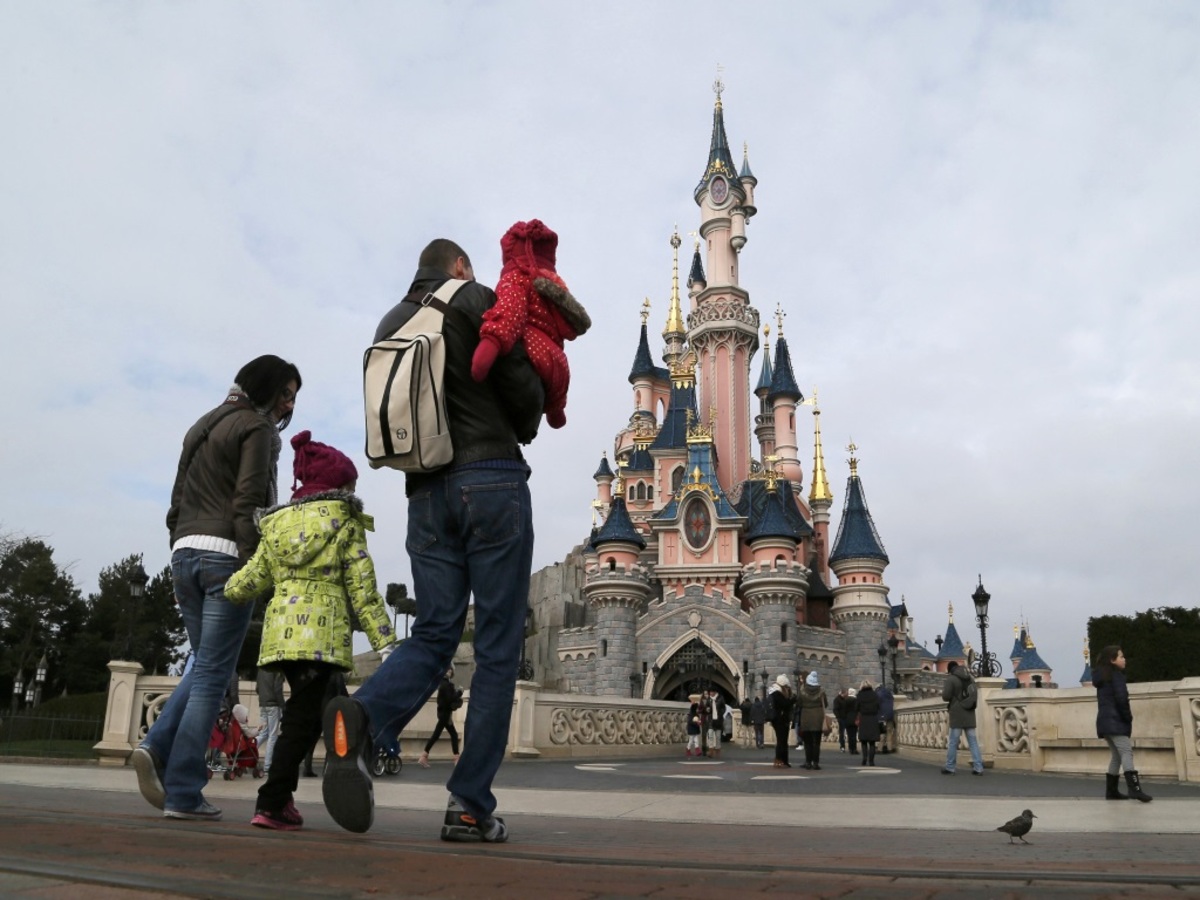 Η Walt Disney θα επενδύσει 2 δισεκ. ευρώ στη Disneyland Paris