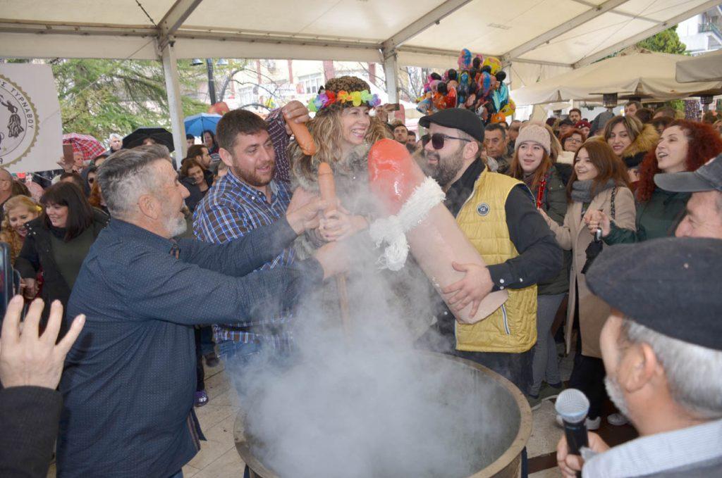 Το… πιπεράτο Μπουρανί στον Τύρναβο [vid]