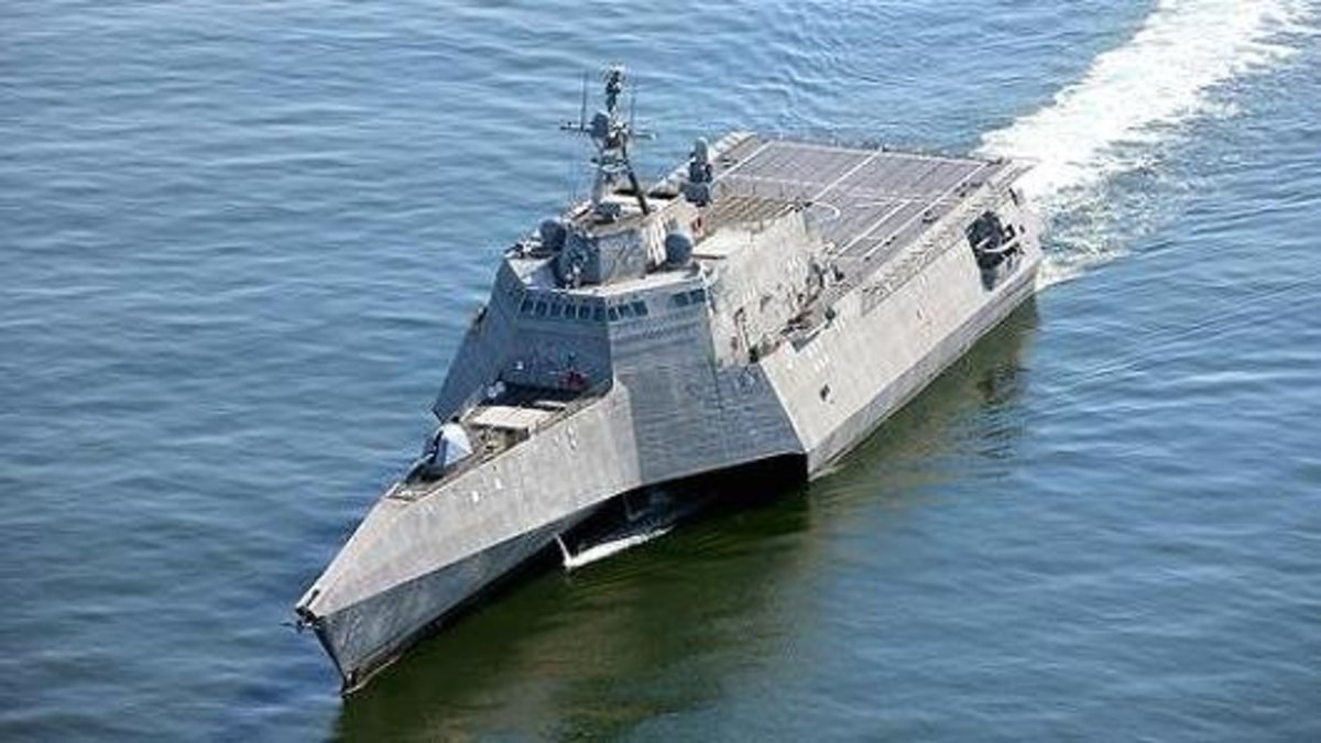 Το αμερικανικό ναυτικό “βάπτισε” το νέο του πολεμικό πλοίο USS Omaha [vid]