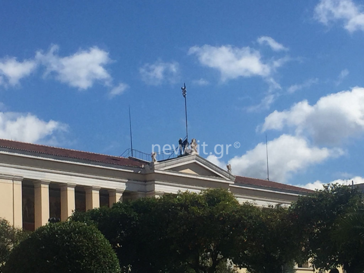 Κατάληψη της Πρυτανείας από αντιεξουσιαστές [pics]