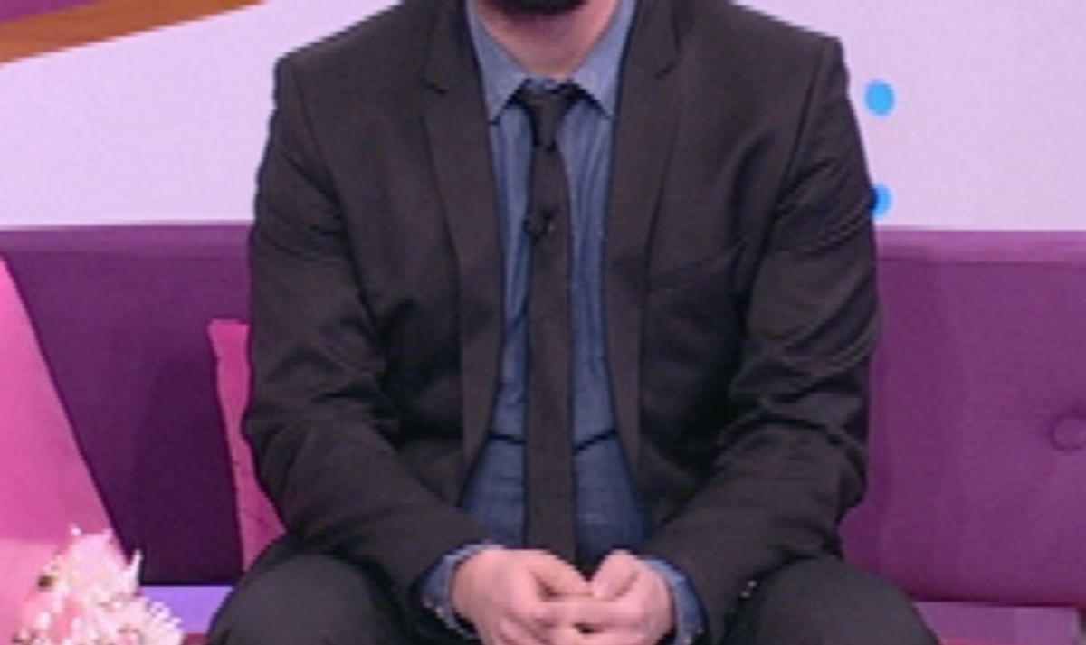 Πασίγνωστος τραγουδιστής στο Πάμε Πακέτο!