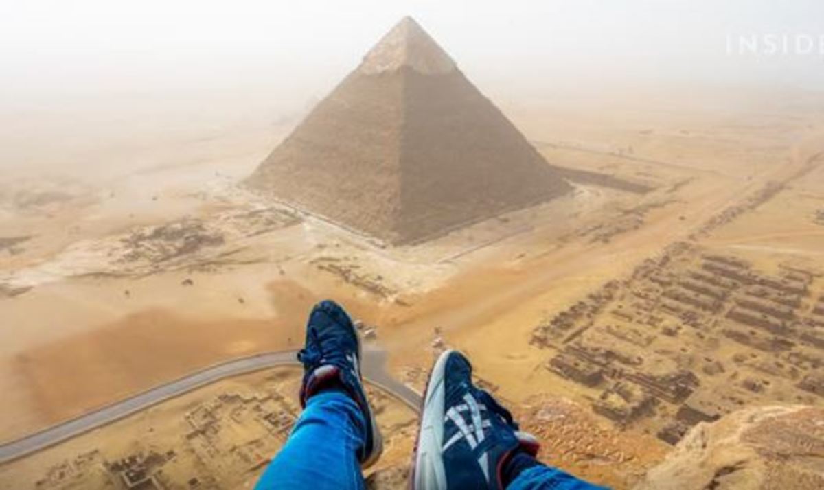 18χρονος σκαρφάλωσε παράνομα στην Πυραμίδα της Γκίζας
