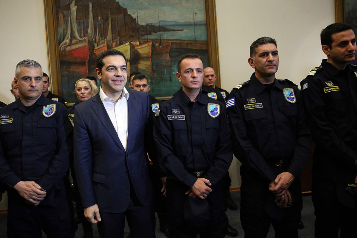 Τσίπρας στον πλοίαρχο του “Γαύδος”: Επέδειξες ψυχραιμία και η ψυχραιμία είναι γενναιότητα!