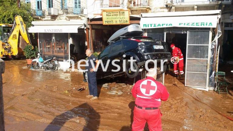 Σύμη: Ανάβουν φωτιές τα πρόστιμα σε πλημμυροπαθείς – Οργή για τα “ραβασάκια” που φτάνουν στα χέρια τους [pics]