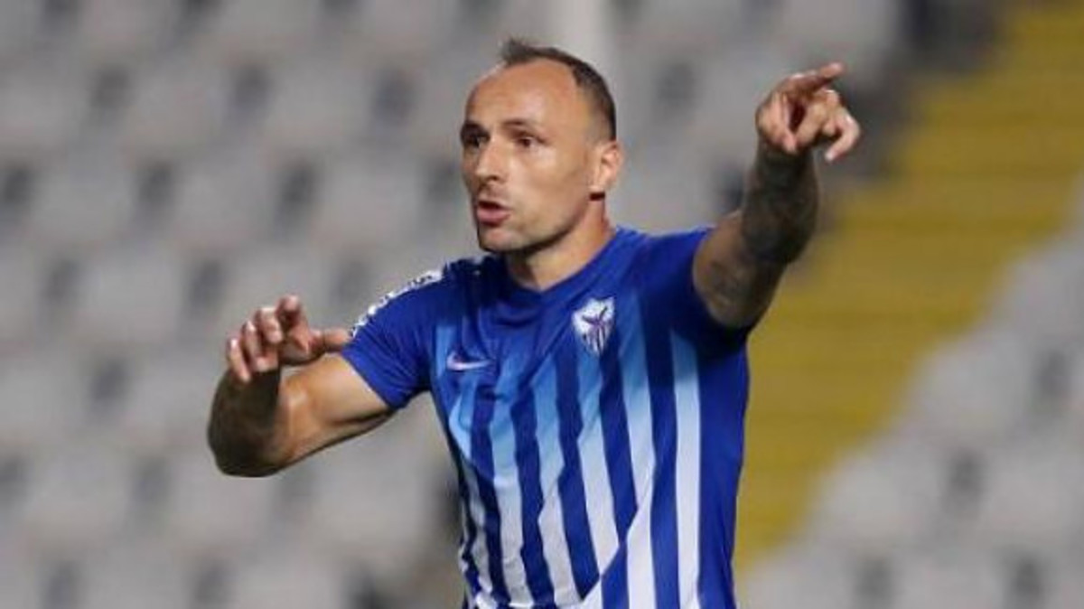 Επικό τρολάρισμα από πρώην παίχτη του Παναθηναϊκού για το… χαμένο δόντι του τερματοφύλακα! [pic]