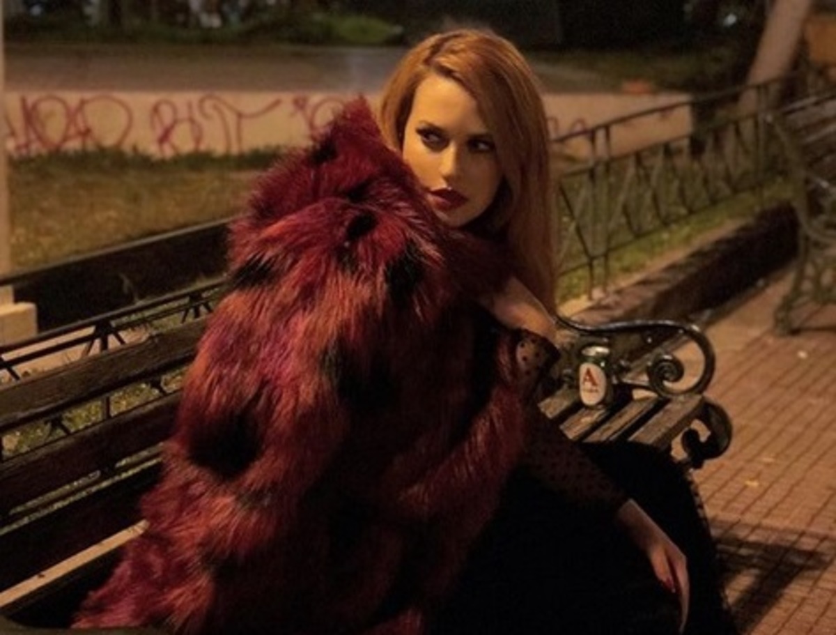 Οι «φίλες φίδια» της Σίσσυς Χρηστίδου