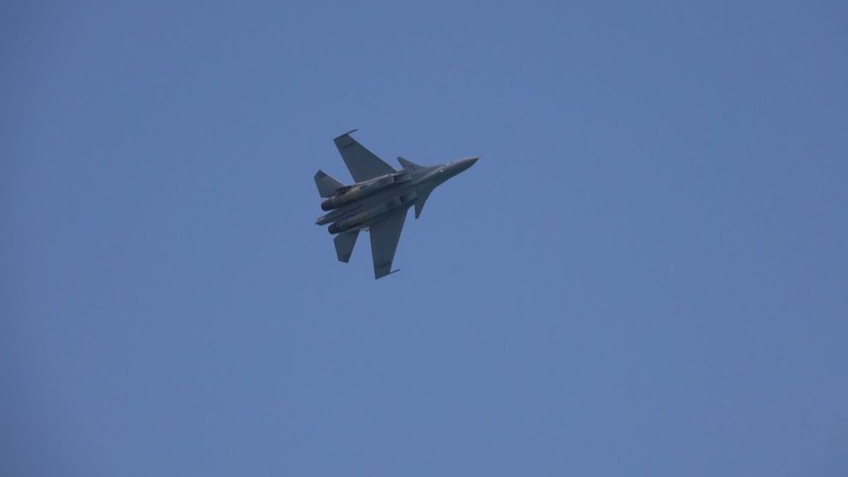 Αυτό είναι το μαχητικό που έκλεψε την παράσταση στο Airshow της Σιγκαπούρης! [vid]