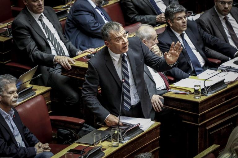 Βουλή: Έξαλλος ο Σταύρος Θεοδωράκης! Αρνήθηκε να μιλήσει στην Ολομέλεια