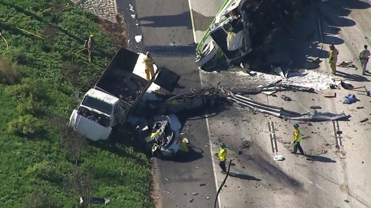 Τρόμος και φωτιά στην Καλιφόρνια – Ανατριχιαστικό τροχαίο με «τρελό» φορτηγό – Πέντε νεκροί