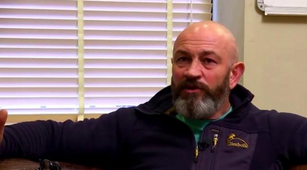 Αλί Τουρκσέν: Εθνικιστικές κραυγές από τον υποτιθέμενο “ήρωα” των Ιμίων