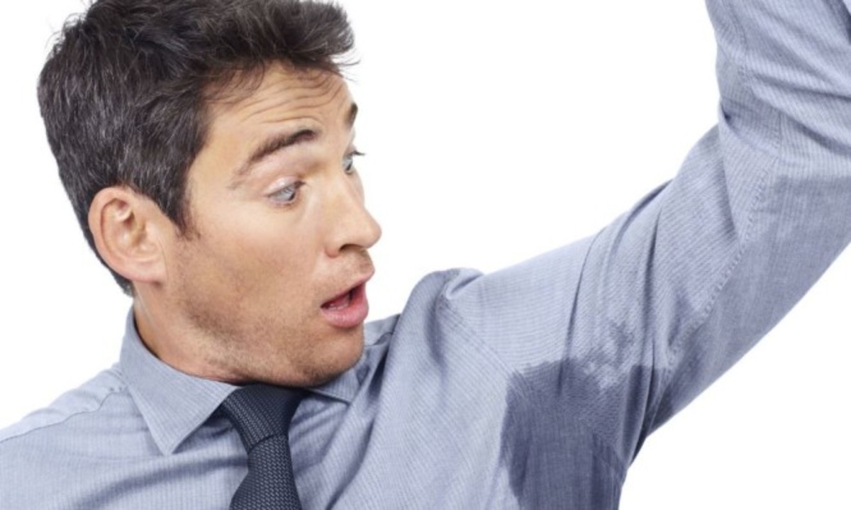 Εφίδρωση στις μασχάλες: 6 λύσεις για να μη νιώσετε ποτέ ξανά άσχημα