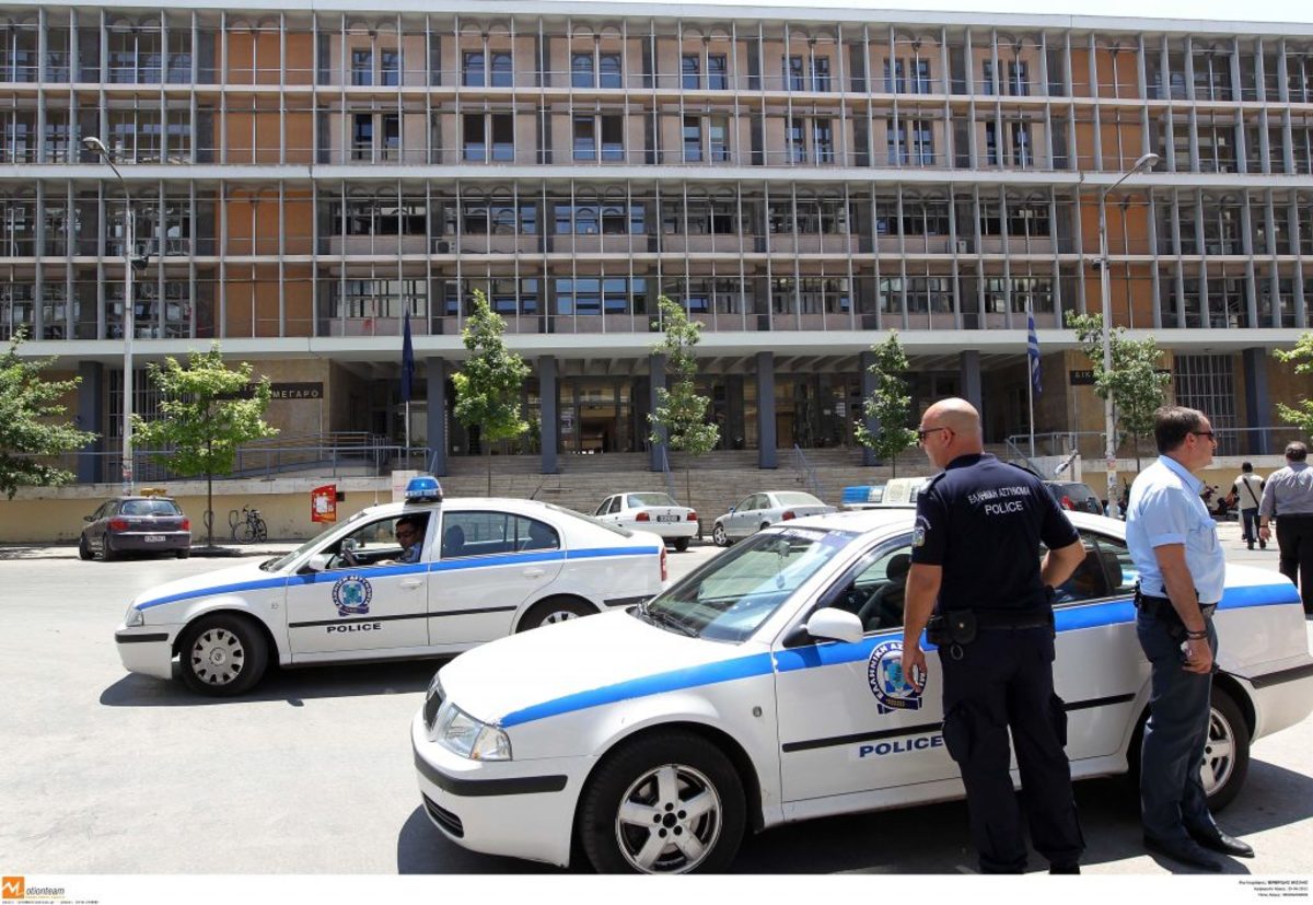 Θεσσαλονίκη: Αναστάτωση από τηλεφώνημα για τοποθέτηση βόμβας στο δικαστικό μέγαρο!