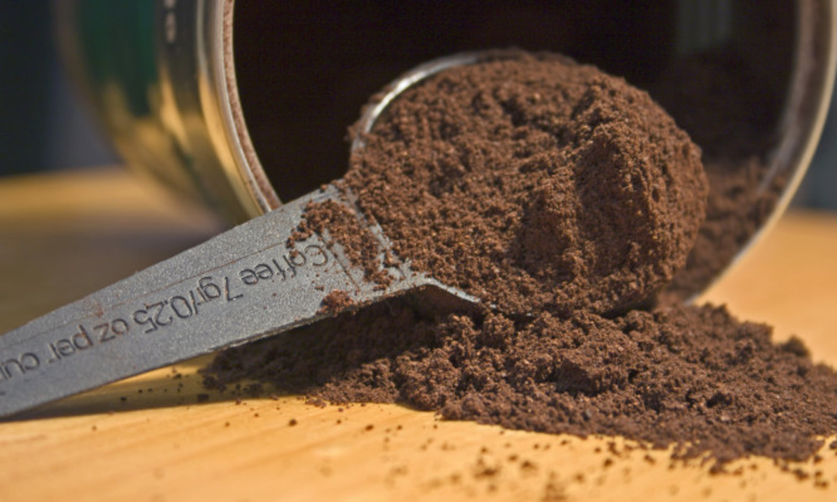 Ζέστη και υγρασία φέρνουν τις… κατσαρίδες στο σπίτι – Το κόλπο με τον καφέ για να τις διώξετε!