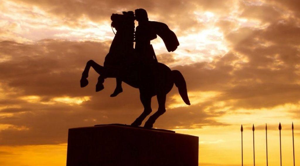 “Ο Μέγας Αλέξανδρος ήταν ένα κακομαθημένο χιπστεράκι της εποχής! Η Μακεδονία ανήκει στα ζώα της…”