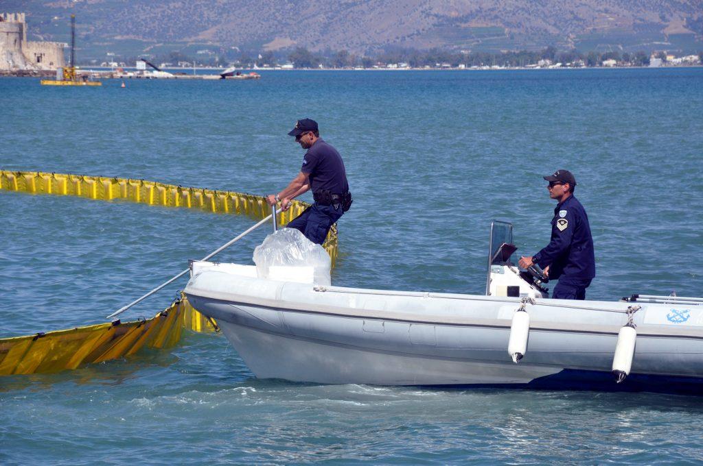 Χανιά: Άσκηση ετοιμότητας για την αντιμετώπιση θαλάσσιας ρύπανσης