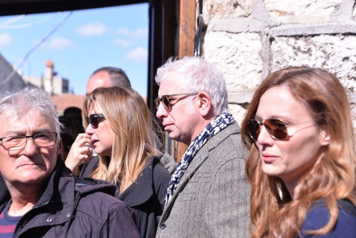 Θλίψη στο τελευταίο αντίο στον Χρήστο Σιμαρδάνη