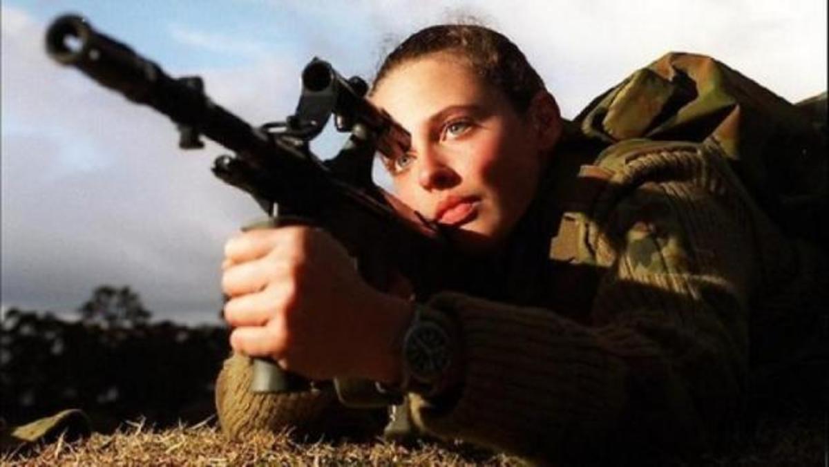 Παγκόσμια ημέρα της γυναίκας 2018: Ο ρόλος της στο στρατό [pics, vid]