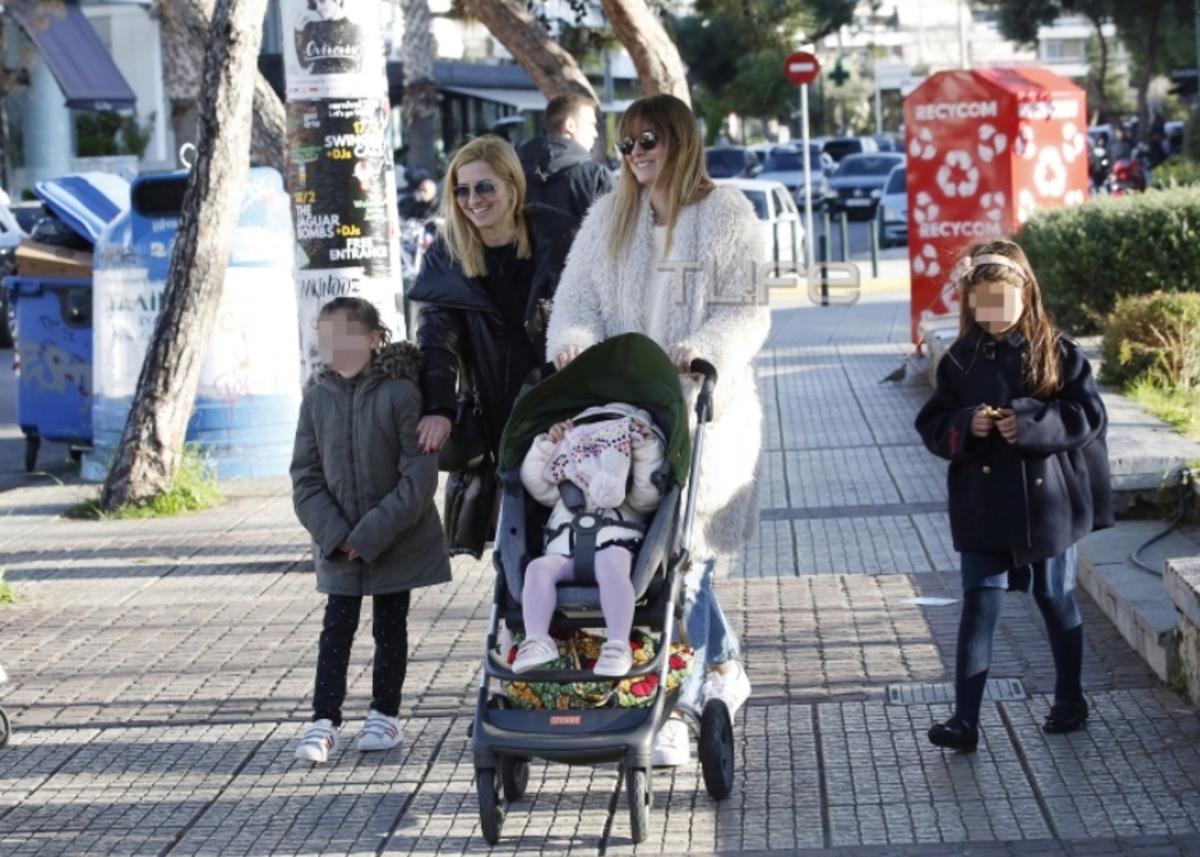 Δέσποινα Καμπούρη: Η αλλαγή στο look της και οι βόλτες με την Χριστίνα της! [pics]