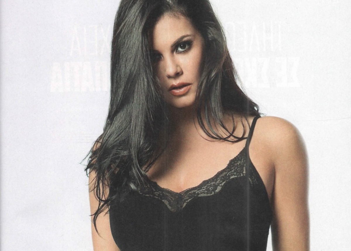 Η εξομολόγηση Κορινθίου για τις ανήθικες προτάσεις, το bulling και το σεξαπίλ που τις έκλεισε πόρτες