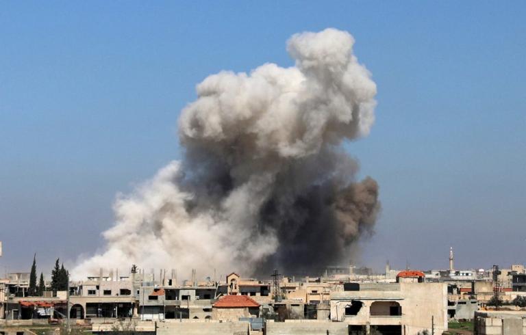 Πόλεμος στην Συρία - Εικόνες ντροπής: Εφτά χρόνια βομβαρδισμοί, νεκρά παιδιά και ξεριζωμός