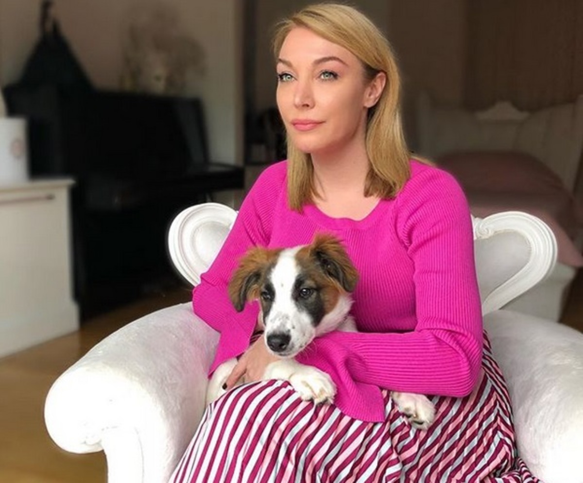 Τατιάνα Στεφανίδου: Με αυτή την εφαρμογή έκανε το σκύλο της να μιλάει! Ξεκαρδιστικό βίντεο