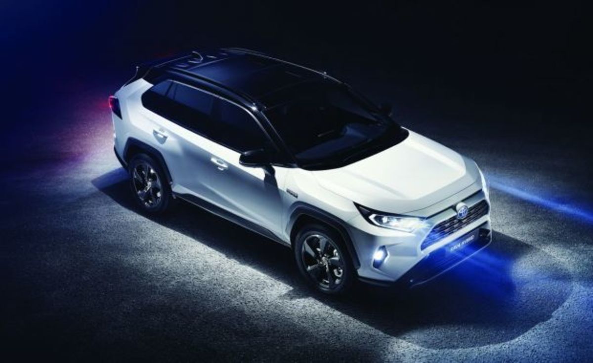 Επίσημα αποκαλυπτήρια για το νέο Toyota RAV4 [pics]